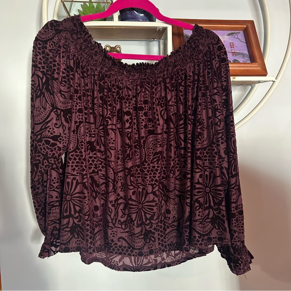 Free People Women’s Large L Purple Velvet Off The Shoulders Cropped Top - Picture 2 of 4
